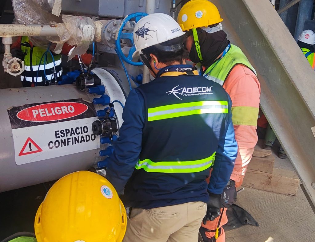 servicio tensionado de pernos adecom
